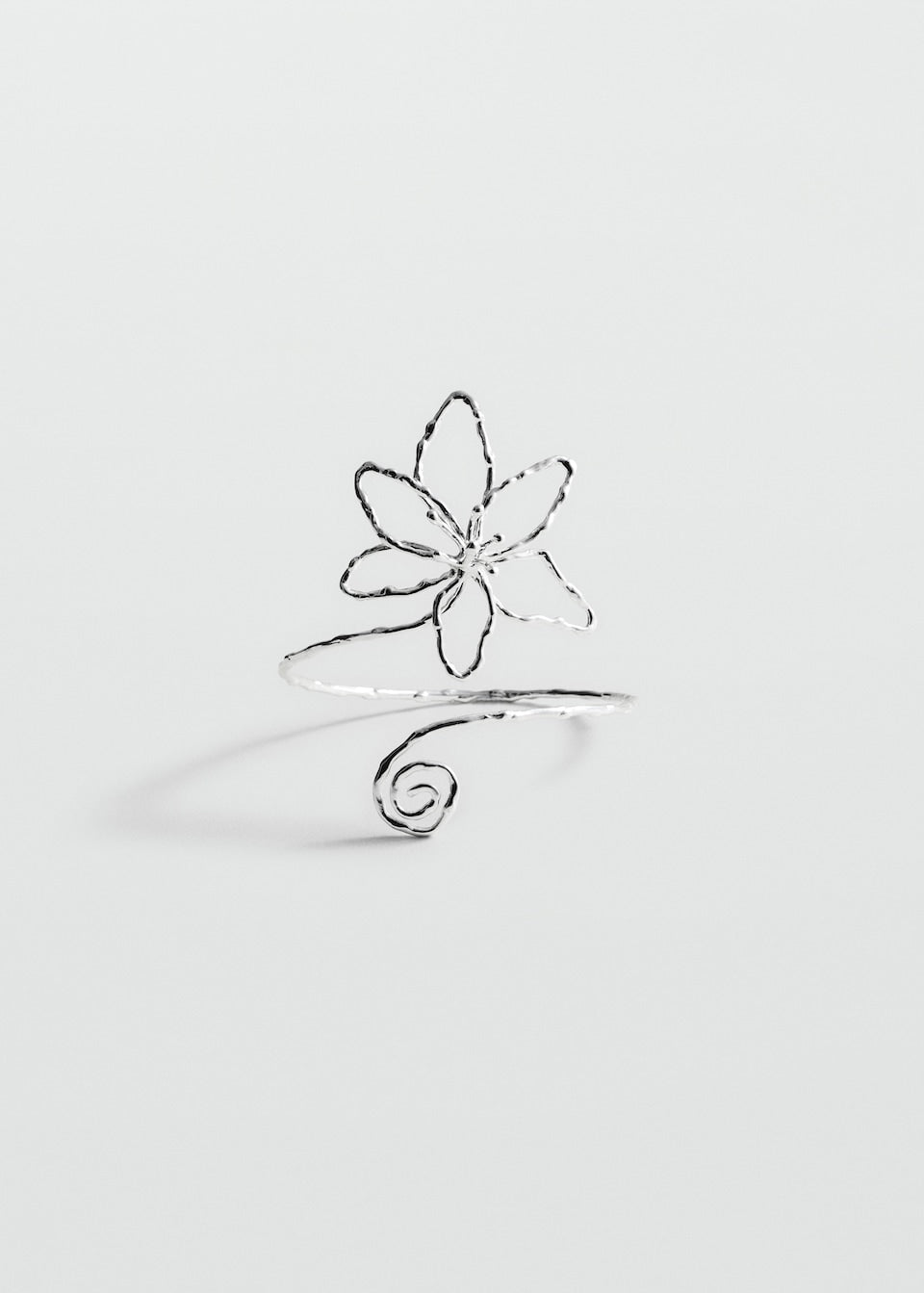 Irregular flower bracelet