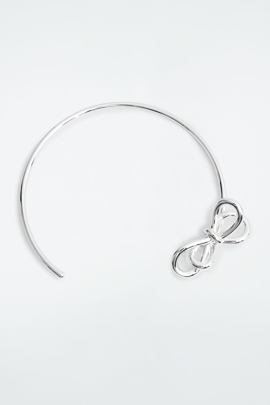 KNOTTED BOW CHOKER