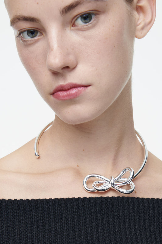 KNOTTED BOW CHOKER