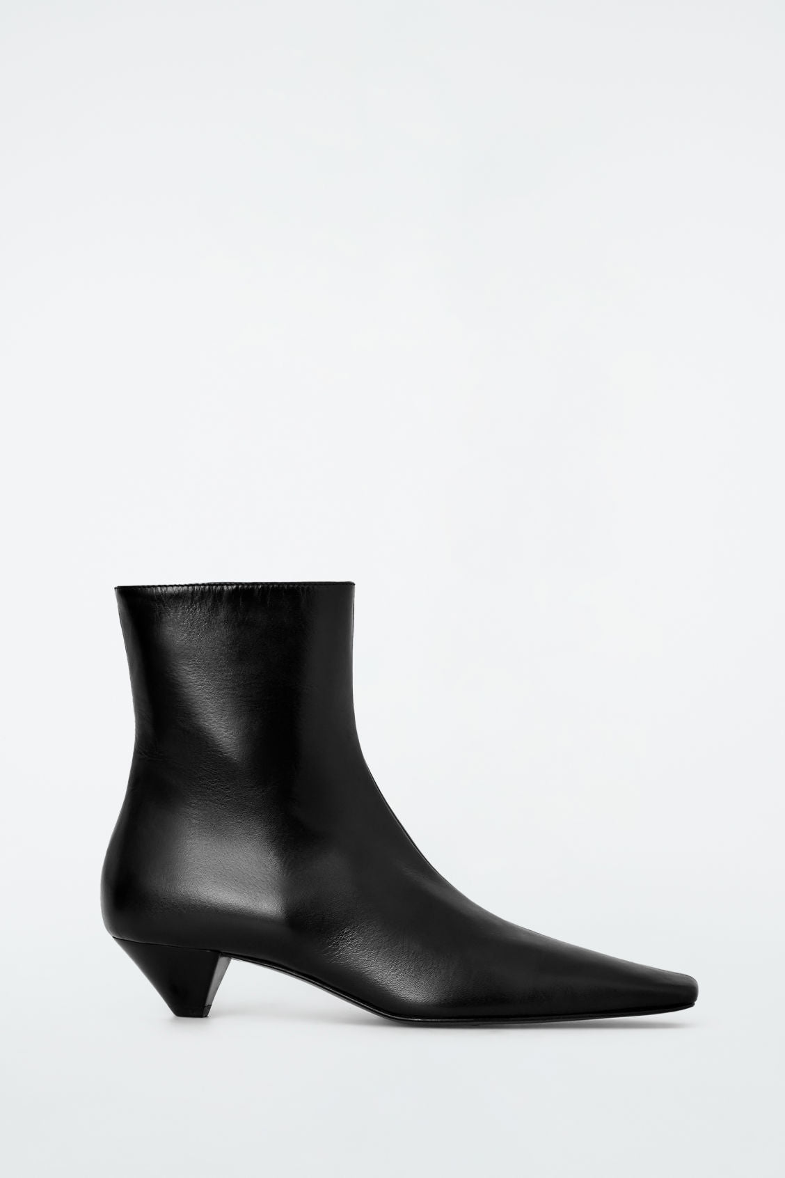 SQUARE TOE LEATHER ANKLE BOOTS